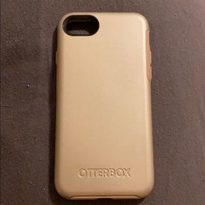 Gold iPhone 7/8/SE case